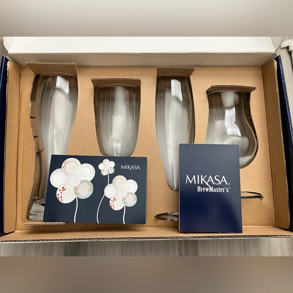 Mikasa Brewmaster's Collection 4-Piece Craft Beer Glass Set NIB Barware Gift